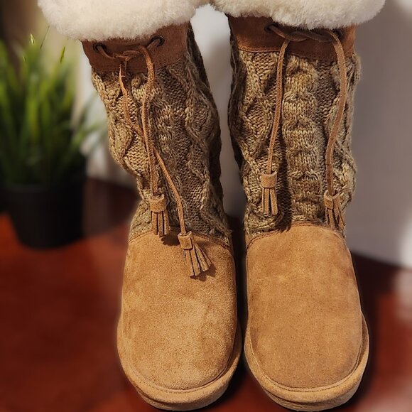 Lugz, Women's, Girls, Suede Boots, Size 6, Tan, SheepSkin Lining, Warm ,Mid - Picture 1 of 7